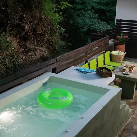 Dandy Tsagkarada-sweet Apple-mini Pool Casa de Férias