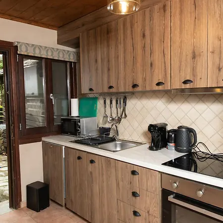 Dandy Tsagkarada-sweet Apple-mini Pool * Tsagarada